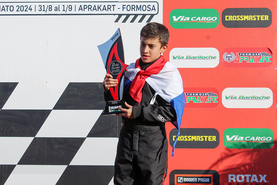 Nelson Segovia se luce en el Karting Argentino