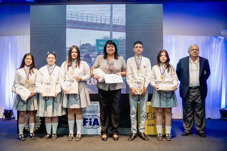Cierre y premiación del Programa Joven Responsable al Volante: tres colegios se distinguen con el lema “RE PRO al conducir”